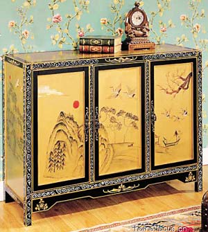 手繪家具:花鳥蟲魚登堂入室