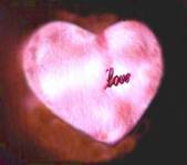 發光抱枕真是個好伙伴