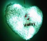 發光抱枕真是個好伙伴