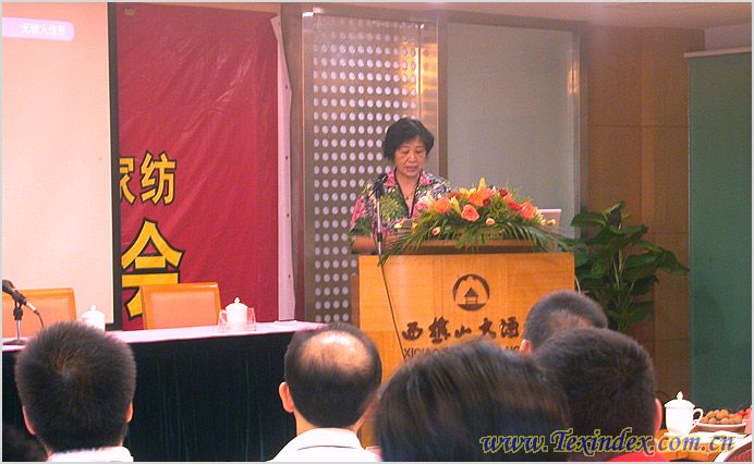 歌莉亞秋冬季新品發布會落下帷幕