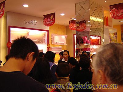 花雨傘武漢地區再添新貴