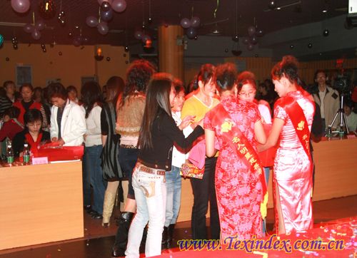 ��(m��ng)��ɯ��������Ů���Ї��д������(hu��)