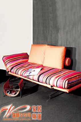 橙色彩條 三折布藝單人沙發(fā)床 折疊沙發(fā)床讓坐臥兼得