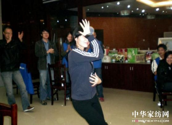 艾萊依第二批員工赴天目湖拓展訓練