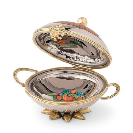 小巧收納盒素雅并時(shí)尚著