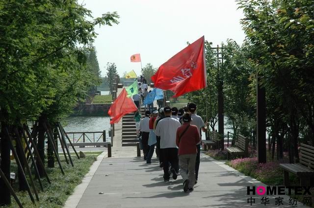 �ɺϼҼ��T���F(tu��n)�(du��)��չ���(d��ng)