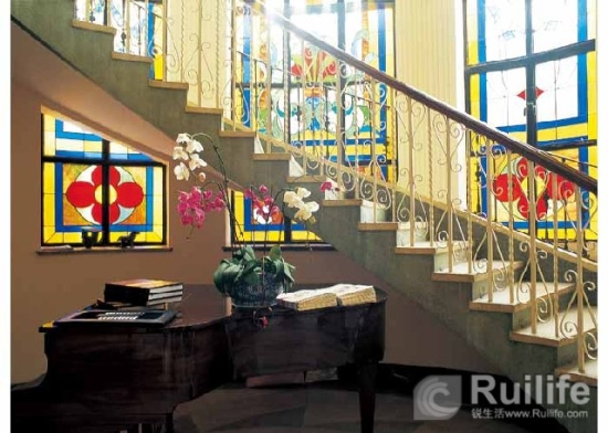 時尚轉梯成就絕美空間