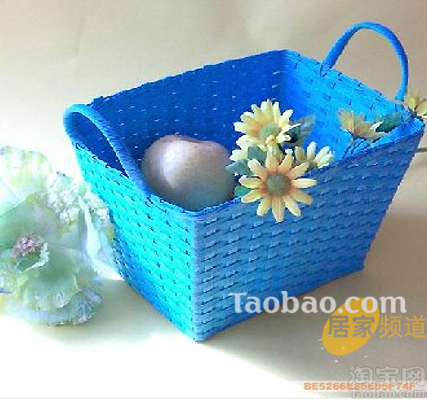 ���W�L������{ɫϵ�ռ{