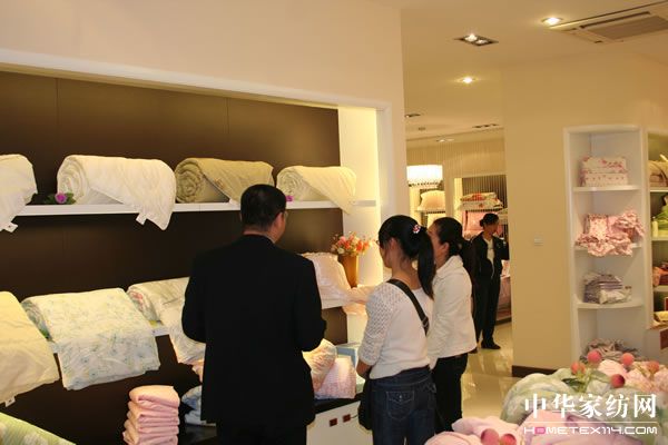 �ӱ��؅^���N���W�R�������^�L��