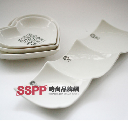 白色印花餐具 清爽舒適(一)