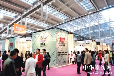 ���ڇ��H�Ҽ�չ�ļ���Ч��(y��ng)