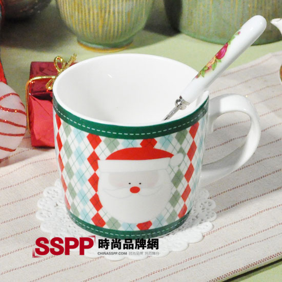 圣誕餐具營造浪漫的圣誕氣氛(一)