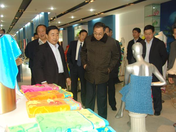 工信部總工朱宏任考察孚日集團