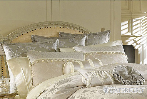 1 法式床品帶來(lái)的暖冬浪漫與奢美