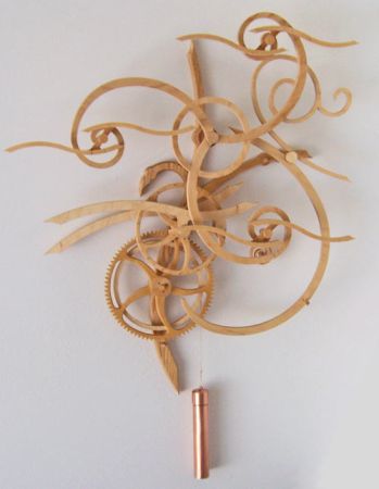 純木料打造的創意時鐘