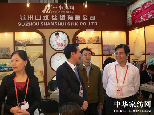 山水絲綢亮相2010年廣交會