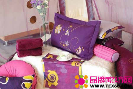 多彩布藝裝飾居室多種表情