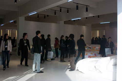 ���R����ӛ�������³��l(f��)