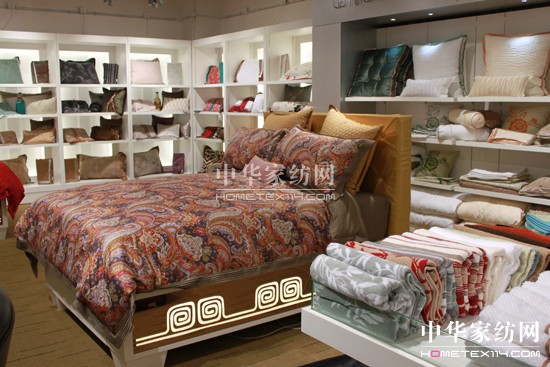 �z��•���{���Ҿ�ܛ����r�����J