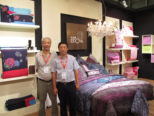 ���Z��Ʒ�ƼҼ�չ������A