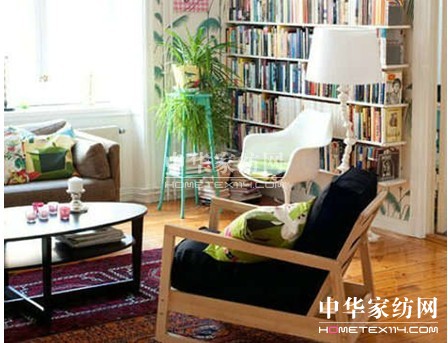 輕松自在布藝裝飾打造舒適的客廳