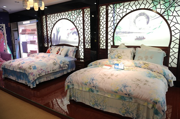 ���m2012����퍡���Ʒչʾ��(hu��)��ʽ���_