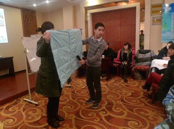 ���R��2012������Ʒ������Ӗ����m(x��)�e��