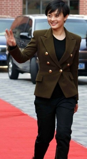 寶縵家紡孫麗《甄嬛傳》東方衛(wèi)視首映發(fā)布會