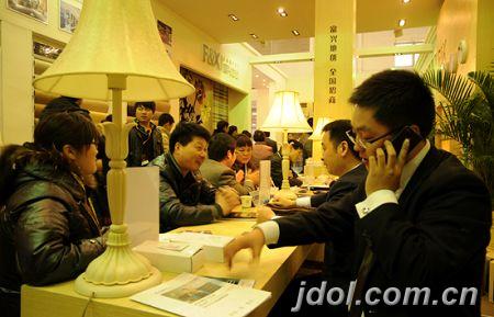 ���d��̺�v���Wҫ��ʮ�Ōý�����(hu��)