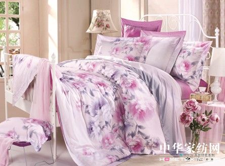 浪漫夏季我們與臥室清涼約會