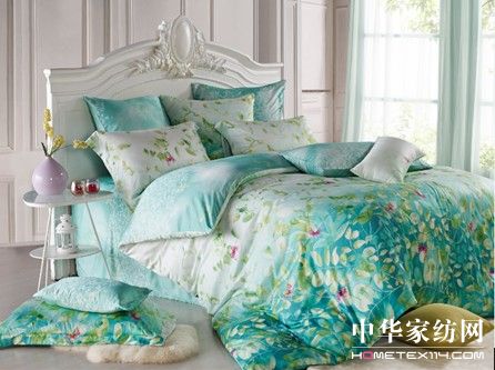 浪漫夏季我們與臥室清涼約會