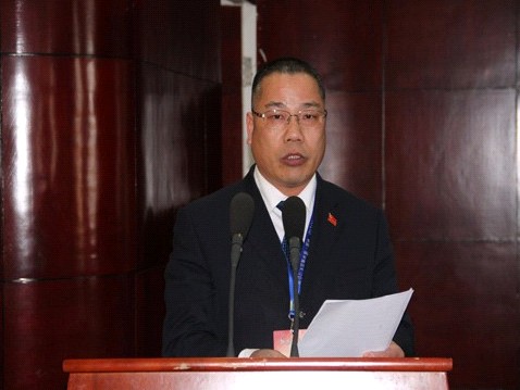 盛宇集團黨委舉行“彩虹橋”結對幫扶《責任狀》簽訂儀式