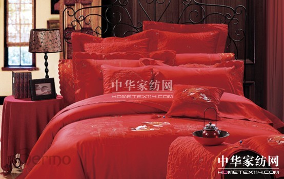 五一婚潮來襲,寶縵家紡“中國(guó)紅”錦上添花