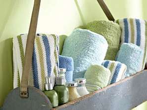 簡(jiǎn)約浴室間的實(shí)用收納小物