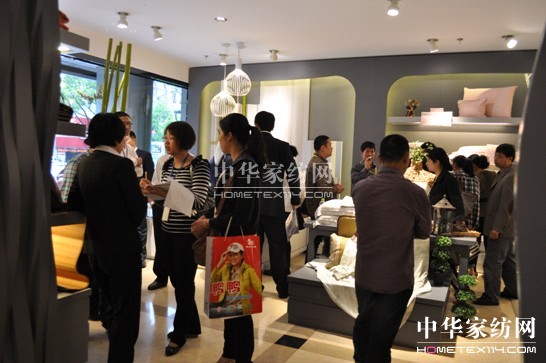 �S�ƼҼ�2012��Ʒ�l����¡���e��