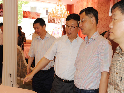 ���Ҽ���c�����^������鼆�zӰ����