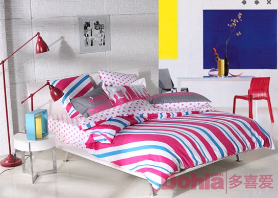 ��ϲ�ۼҼ����r(sh��)�мҾ����������D(zhu��n)�����y