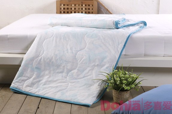 ��ϲ�ۼҼ�2012����Ʒ�ě�����ɫ��