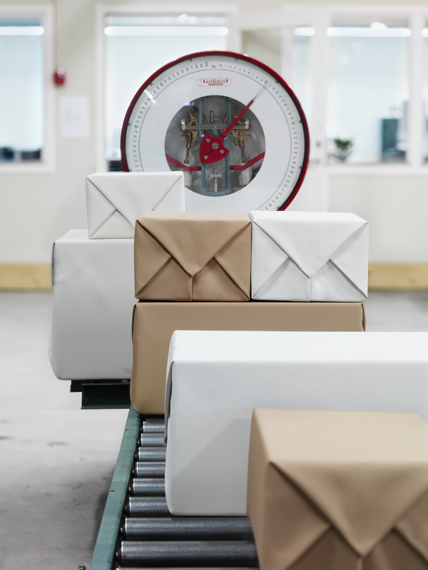 瑞典家居公司的完美搬家包裹設計