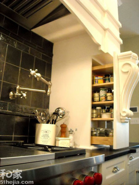 主婦收納巧幫手 櫥柜里的設計(2)