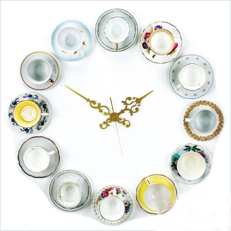 四款時(shí)尚掛鐘讓墻面充滿(mǎn)活力