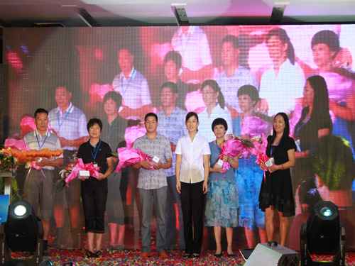 興達(dá)貝妮夢2012訂貨會暨代言人簽約盛典隆重召開