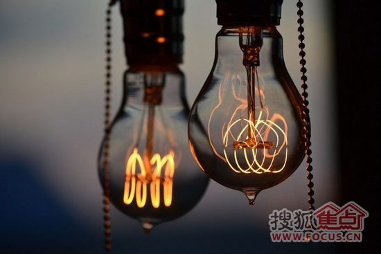 燈泡也懷舊挑逗你的記憶情愫