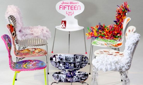 英國名廚攜時裝設計師打造愛心座椅