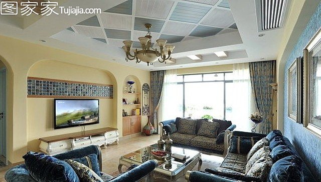 ���к���(f��)ʽ�Ҿ��������e�^(q��)(1)