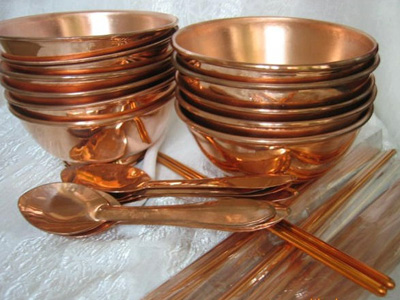 只有劣質(zhì)餐具才危害健康嗎