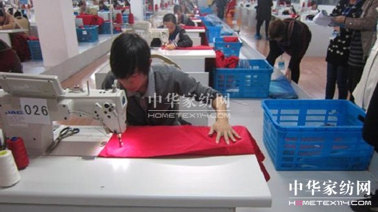 藍絲羽員工技術(shù)頂呱呱