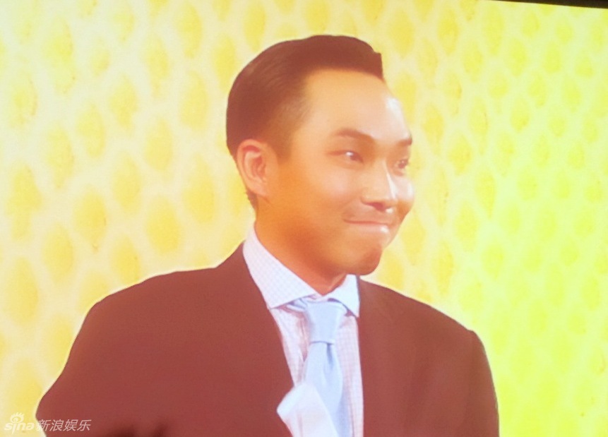 英皇春茗晚宴溫碧霞艷壓全場