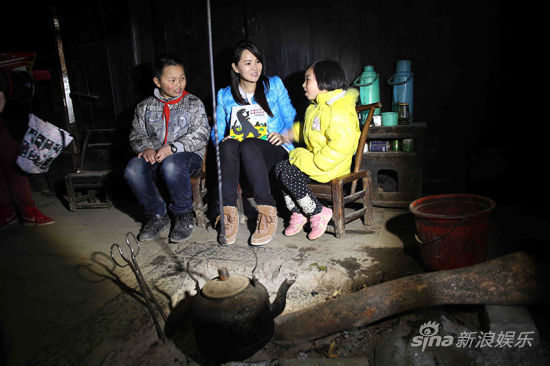 伊能靜投身公益帶領孩子們讀書