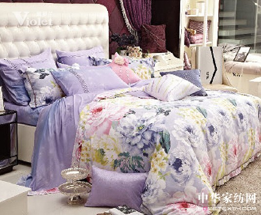 春風(fēng)拂過紫羅蘭 花香滿園